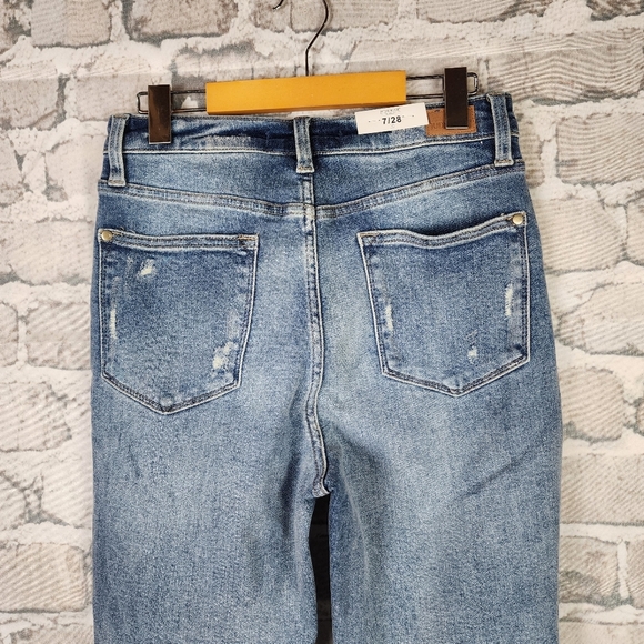 Judy Blue High Waist Vintage Destroyed Straight Leg NWT Blue Size 7/28 - Picture 8 of 16